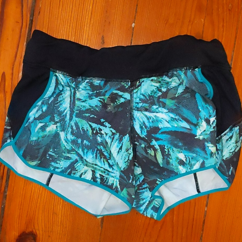 Athleta Shorts small